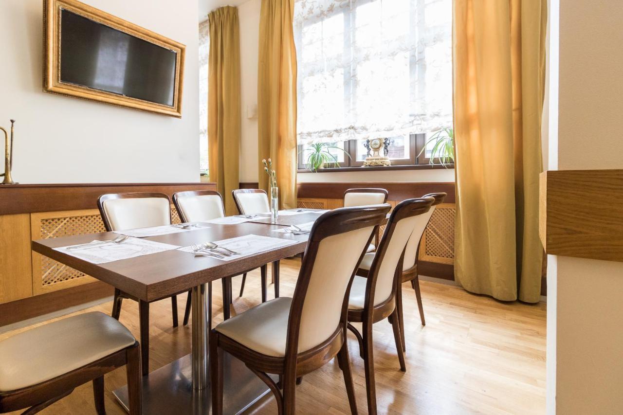 Hotel Vabank Golub-Dobrzyń Eksteriør bilde