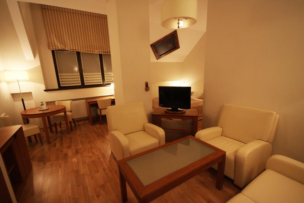 Hotel Vabank Golub-Dobrzyń Eksteriør bilde